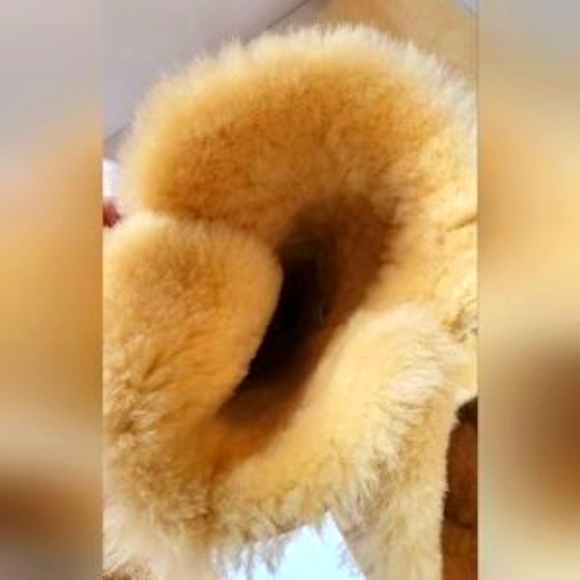 UGGS TRIPLE BUTTON BOOTS OFFERS ALWAYS WELCOME 🤗 Sz 8 - Picture 7 of 13